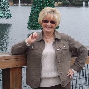 Meet your Posher, Sharon